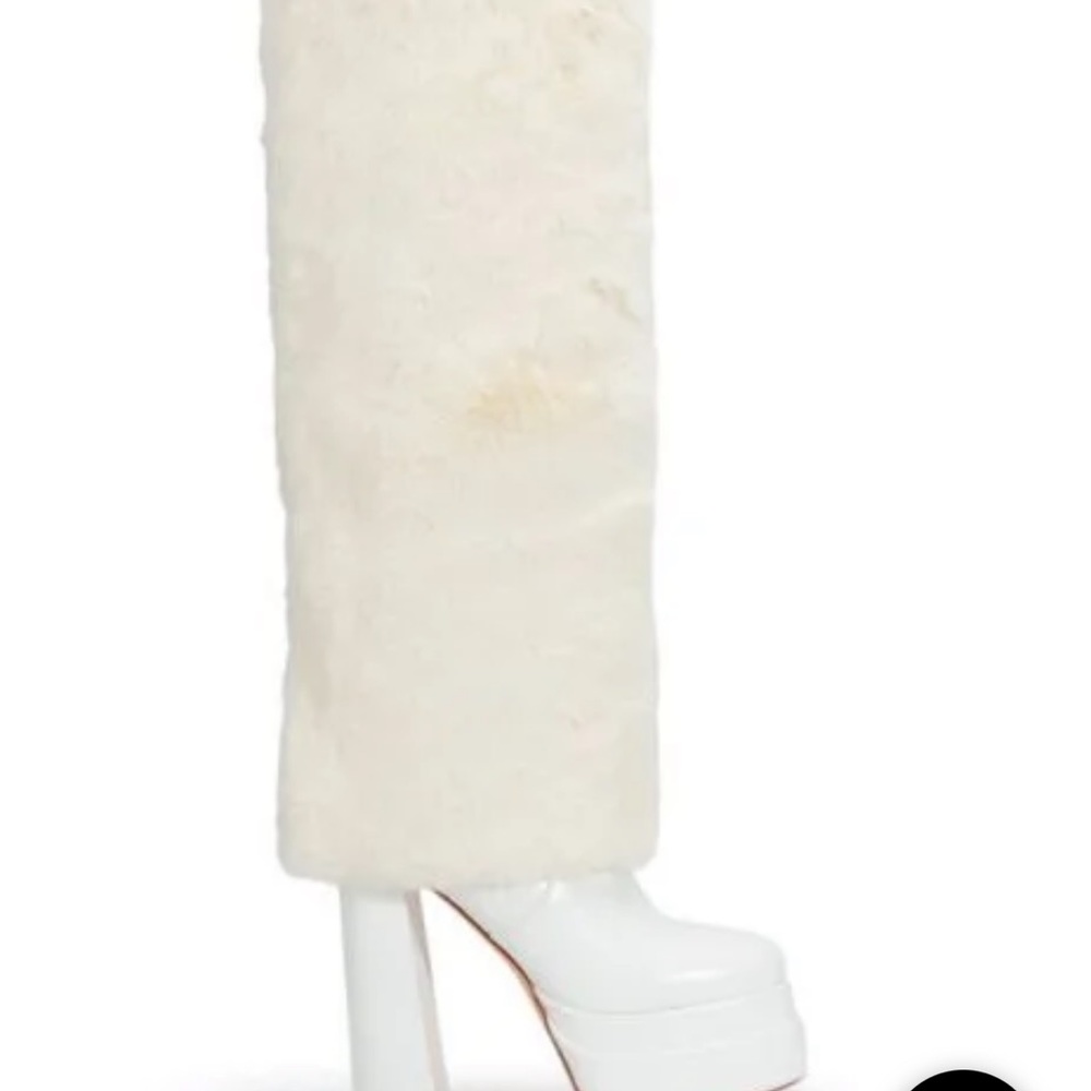 AKIRA faux fur boots